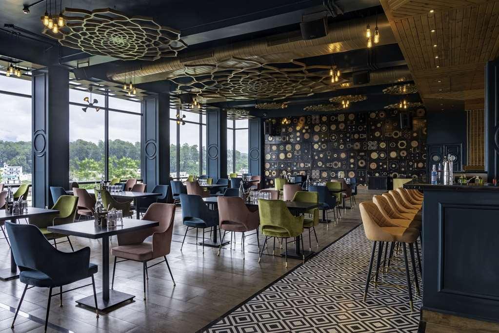 Clarion Hotel Epicure Dehradun Restauracja zdjęcie